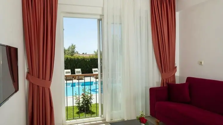Deluxe Oda, Deniz veya Kara Manzaralı