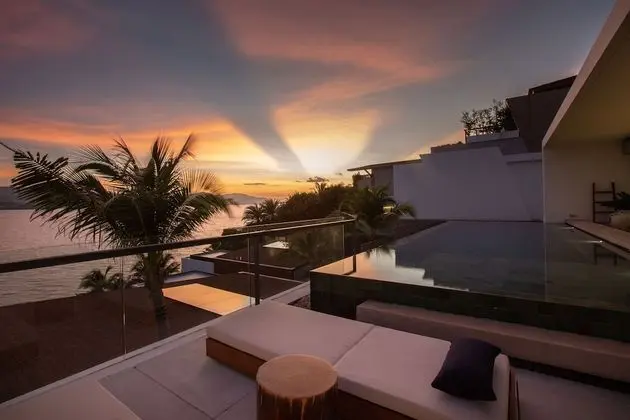 Three-bedroom Beach Access - Villa Muscat