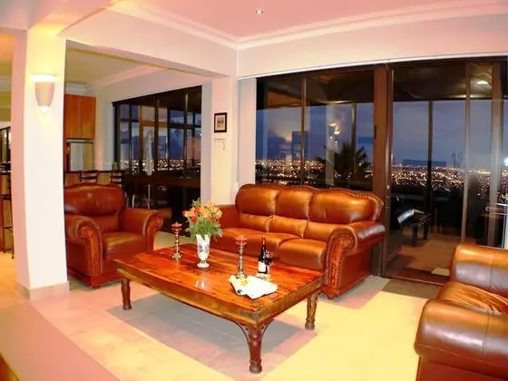 Spacious City View Apartment