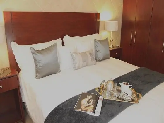 Spacious City View Apartment