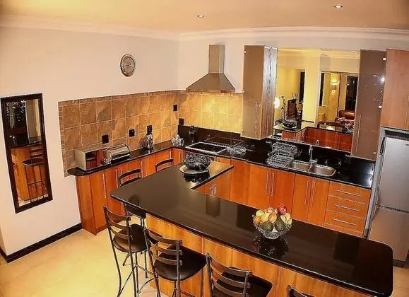 Spacious City View Apartment