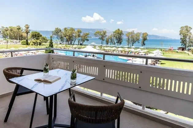 Superior Tek Büyük veya İki Ayrı Yataklı Oda, Deniz Manzaralı