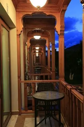 Tek Büyük veya İki Ayrı Yataklı Oda