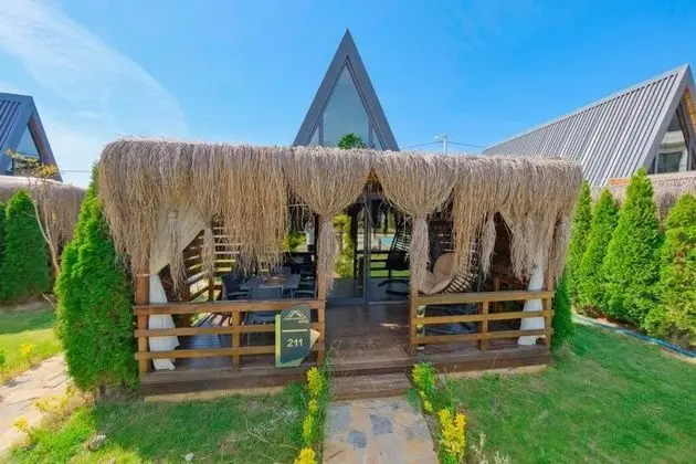 Standart Bungalow, Havuz Manzaralı, Balkon veya Teraslı