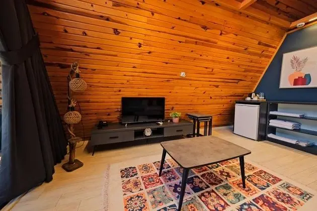 Standart Bungalow, Havuz Manzaralı, Balkon veya Teraslı