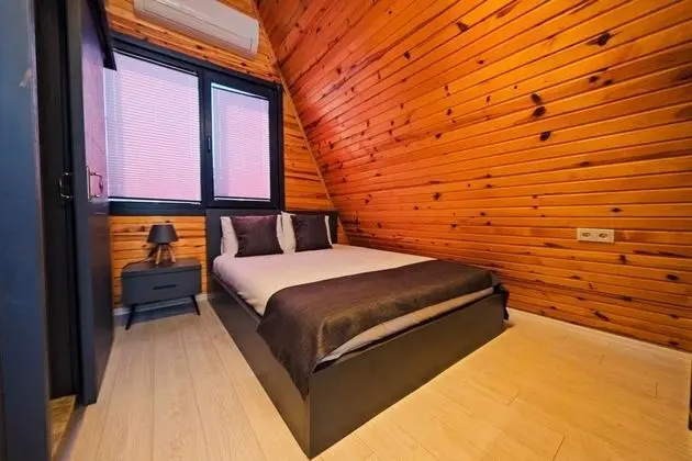 Standart Bungalow, Havuz Manzaralı, Balkon veya Teraslı