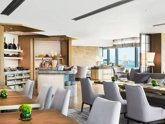 Club Oda, 1 En Büyük (King) Boy Yatak, Şehir Manzaralı