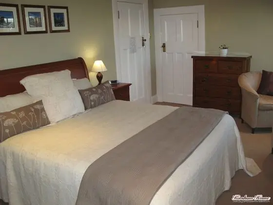 Room with King Bed Richmond