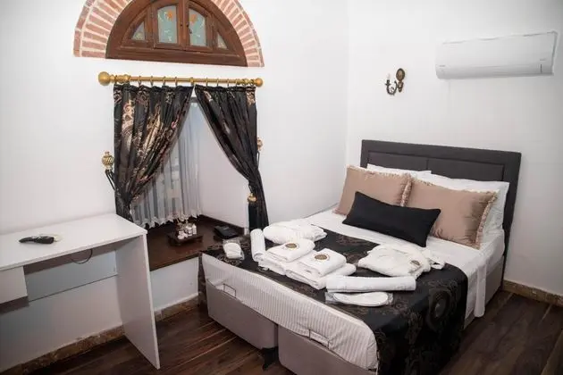 Standart Oda,Havuz Manzaralı