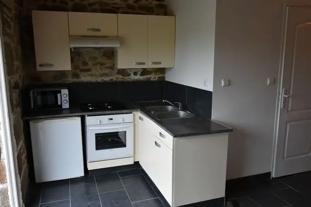 Stüdyo (Ty Ar Dreuz)