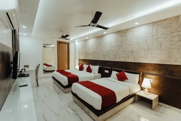 Luxury Oda
