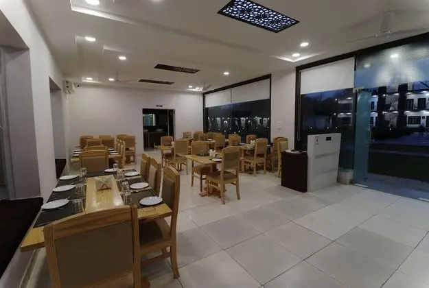 Luxury Oda