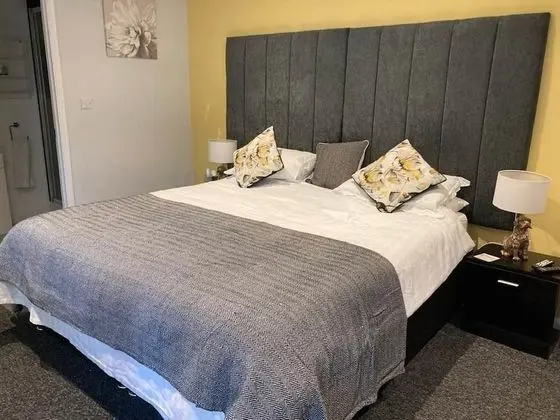 Deluxe Tek Büyük Yataklı Oda, Özel Banyo