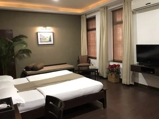 Deluxe Tek Büyük Yataklı Oda