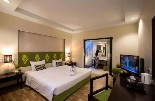 Kır Evi, Bahçe Manzaralı