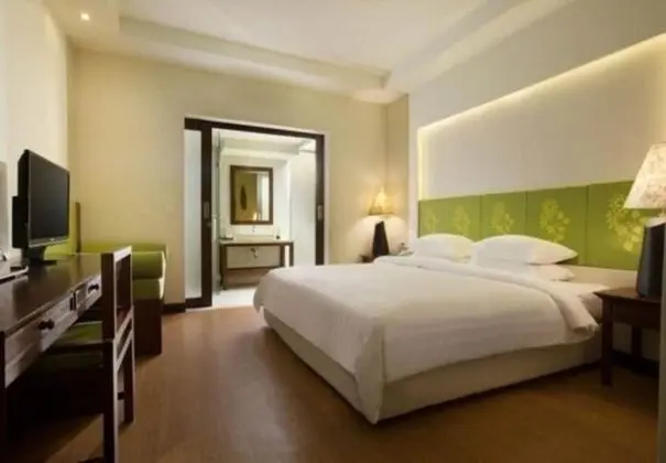 Kır Evi, Bahçe Manzaralı