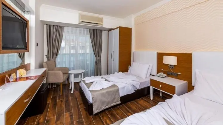 Triple, Deniz veya Kara Manzaralı