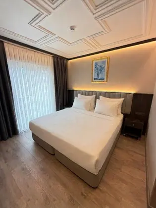 Standart Oda, Şehir Manzaralı