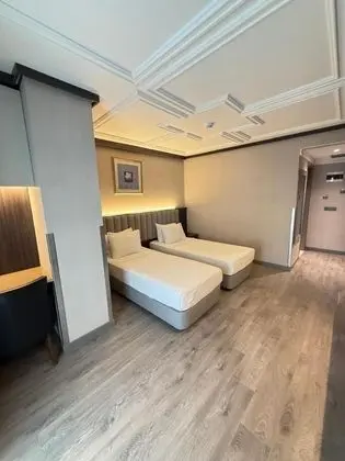 Standart Oda, Şehir Manzaralı