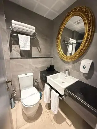 Standart Oda, Şehir Manzaralı