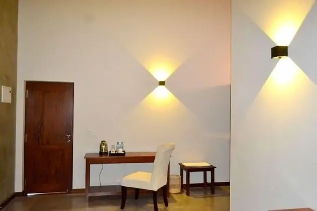 Deluxe Tek Büyük Yataklı Oda, Bahçe Manzaralı, Bahçeli