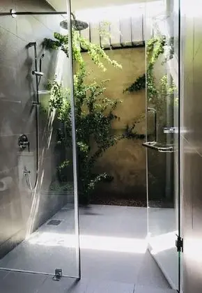 Deluxe Tek Büyük Yataklı Oda, Bahçe Manzaralı, Bahçeli