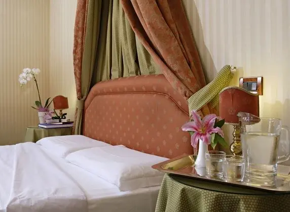 Standard Tek Büyük veya İki Ayrı Yataklı Oda