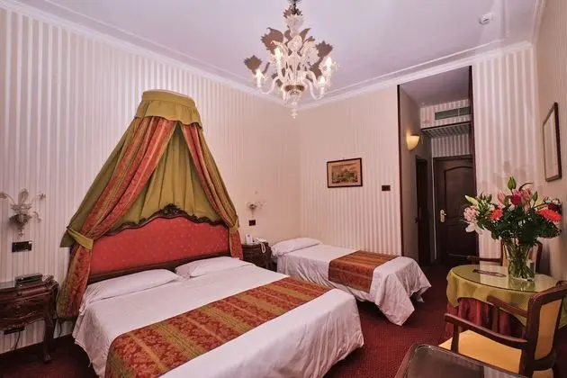 Standard Üç Kişilik Oda