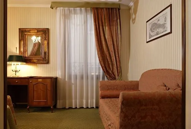 Standard Üç Kişilik Oda