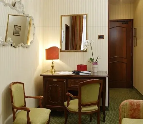 Superior Tek Büyük veya İki Ayrı Yataklı Oda