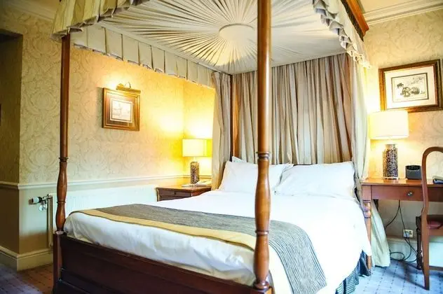 Signature Oda (Four Poster Bedroom)