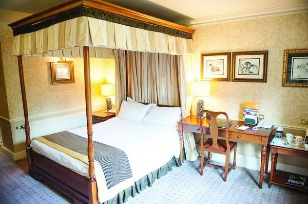 Signature Oda (Four Poster Bedroom)