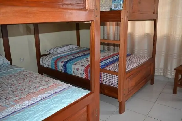 Oda, Karma Ranzalı Oda (8 beds)