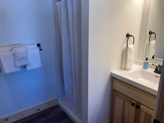 Cabin 2BA, Pet Friendly, Non-Smoking