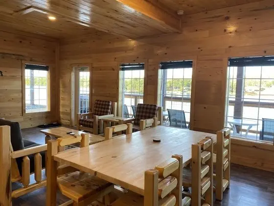 Cabin 2BA, Pet Friendly, Non-Smoking