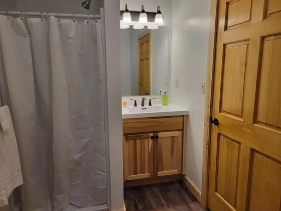 Cabin 2BA, Pet Friendly, Non-Smoking