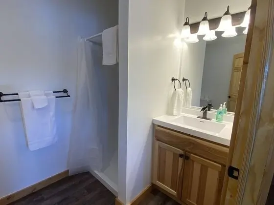 Cabin 2BA, Pet Friendly, Non-Smoking