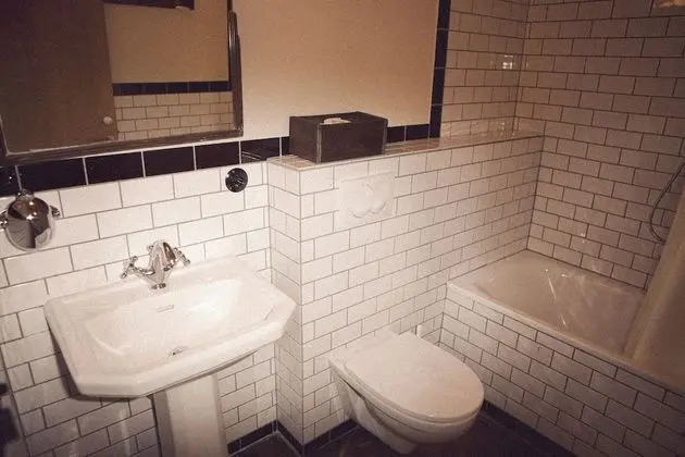 Standard Tek Büyük Yataklı Oda, Ortak Banyo