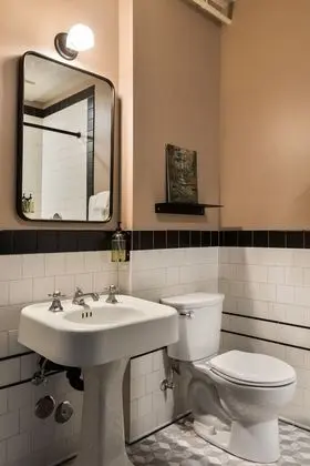Basic Oda, Birden Çok Yatak, Ortak Banyo (Small Bunk Room with Shared Bath)