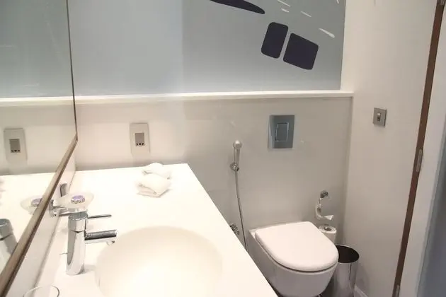 Deluxe Twin