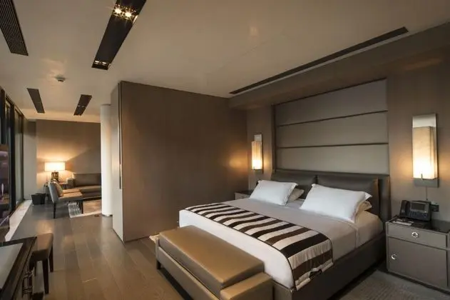 Executive Suite, Şehir Manzaralı