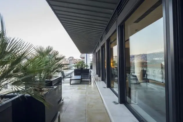 Executive Suite, Şehir Manzaralı