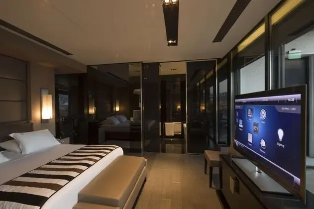 Executive Suite, Şehir Manzaralı