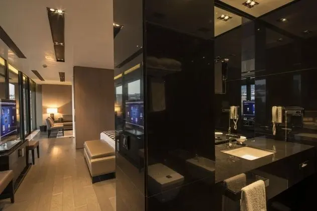 Executive Suite, Şehir Manzaralı