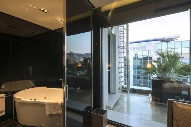 Executive Suite, Şehir Manzaralı