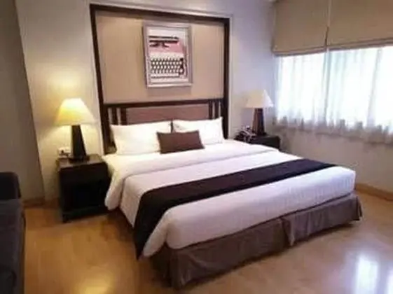 Executive Corner  Room