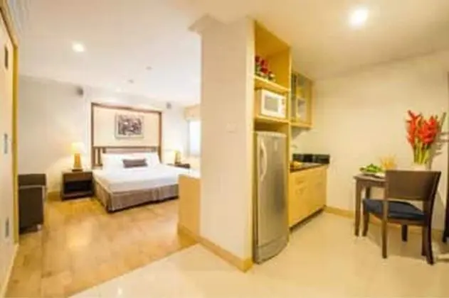 Executive Corner  Room