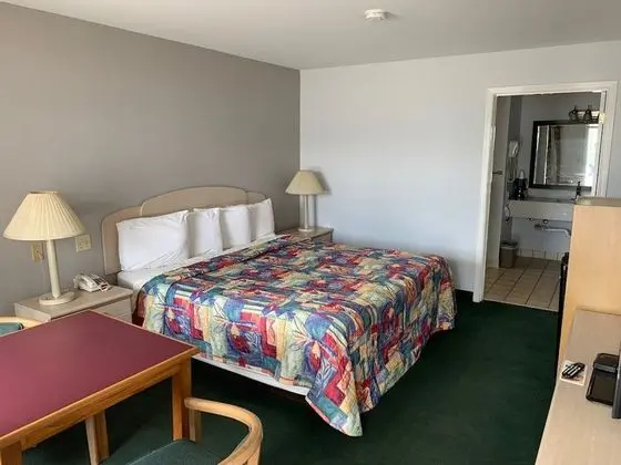 Oda, 1 En Büyük (King) Boy Yatak, Engellilere Uygun, Sigara İçilmez