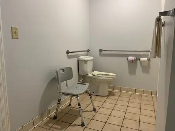 Oda, 1 En Büyük (King) Boy Yatak, Engellilere Uygun, Sigara İçilmez