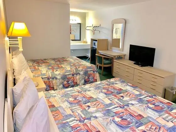 Oda, 2 Büyük (Queen) Boy Yatak, Sigara İçilebilir